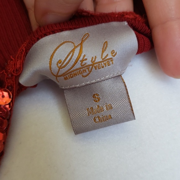 🔥 SEXY 🔥 Red Ribbed Long Sleeve Top with Sequins - Picture 7 of 8